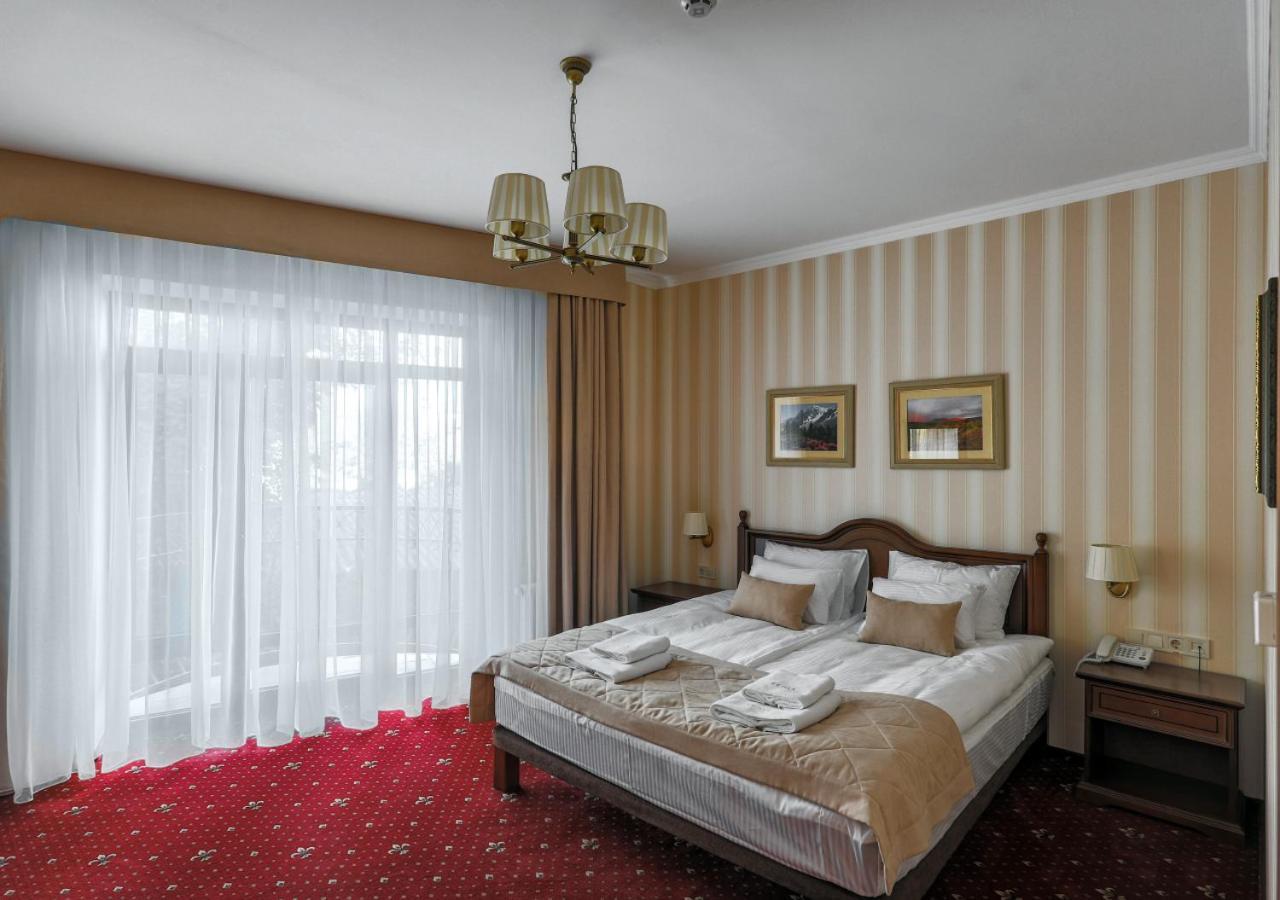 Fenix Town Ξενοδοχείο Βίνιτσα Εξωτερικό φωτογραφία