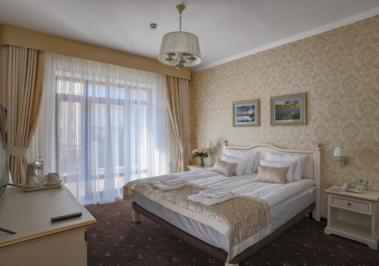 Fenix Town Ξενοδοχείο Βίνιτσα Εξωτερικό φωτογραφία