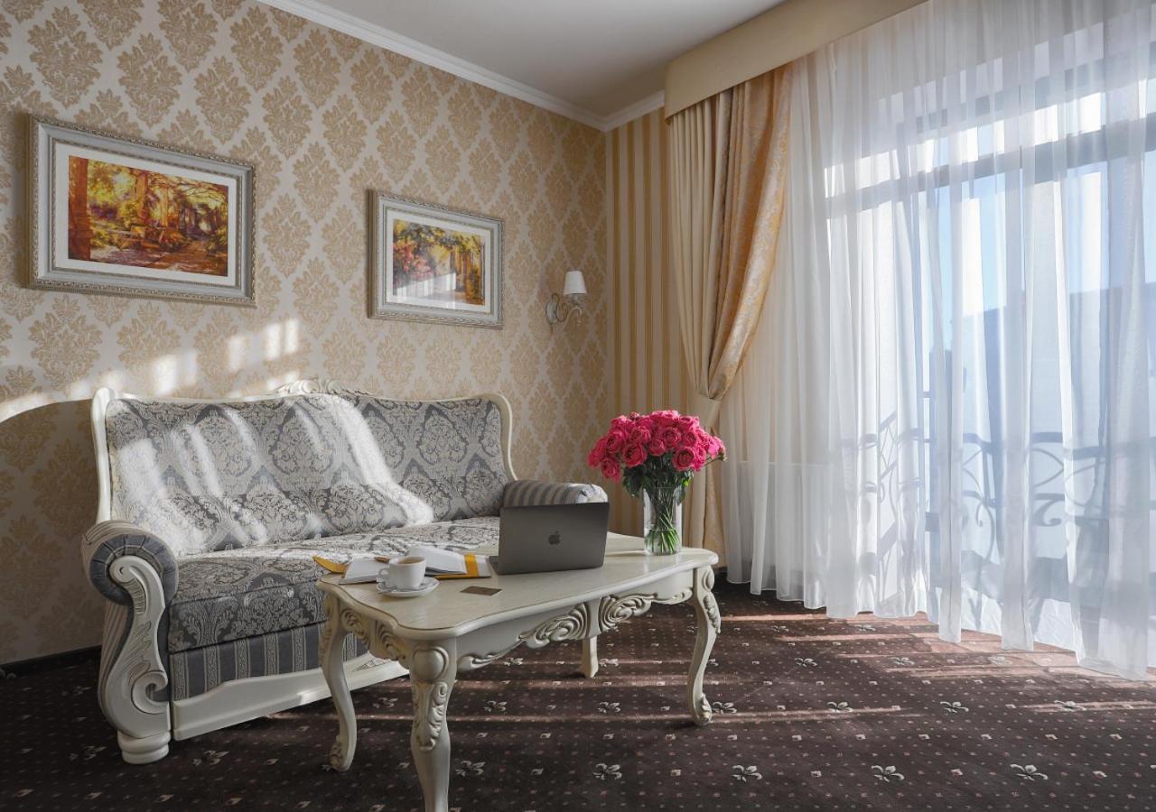 Fenix Town Ξενοδοχείο Βίνιτσα Εξωτερικό φωτογραφία