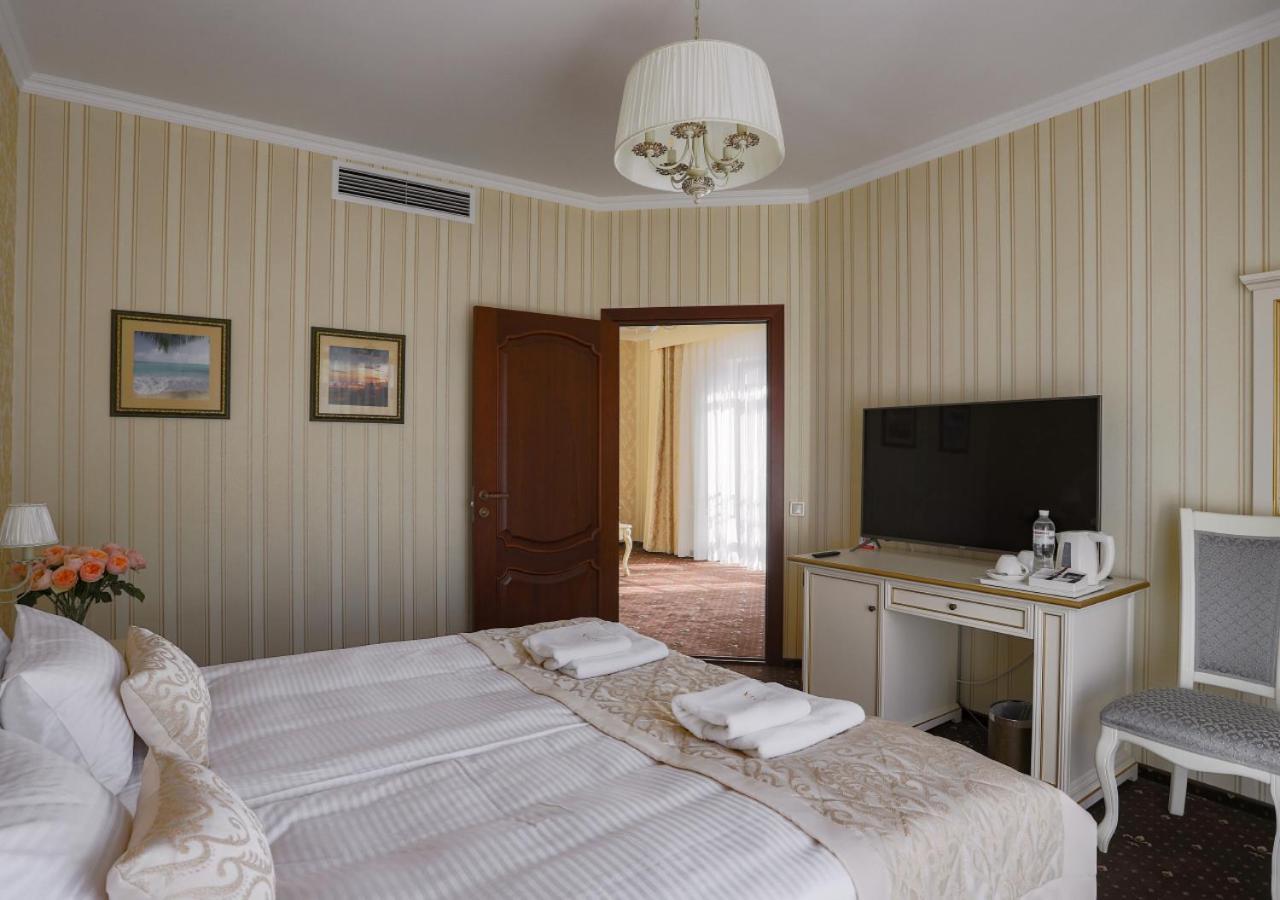 Fenix Town Ξενοδοχείο Βίνιτσα Εξωτερικό φωτογραφία