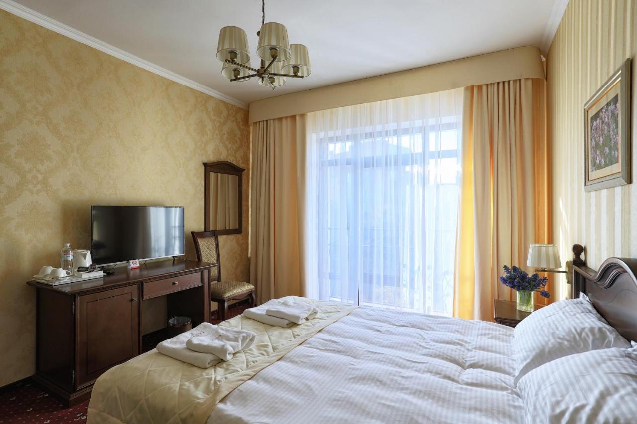 Fenix Town Ξενοδοχείο Βίνιτσα Εξωτερικό φωτογραφία
